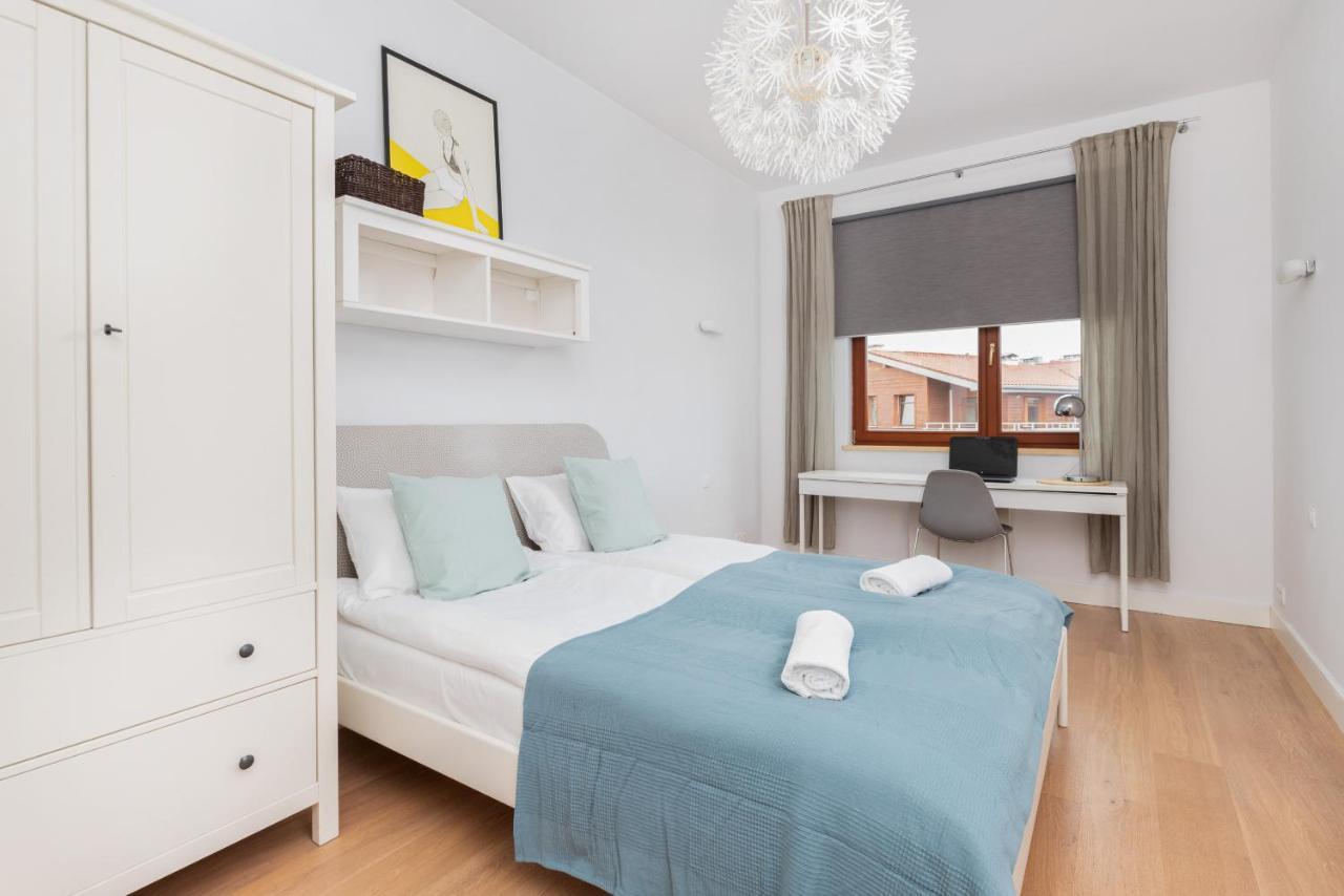 Neptun Park Spacious 3-bedroom By Renters * Gdańsk