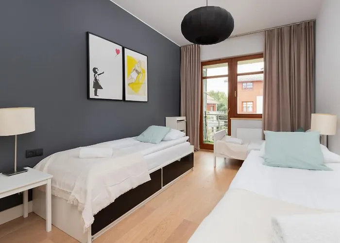 Neptun Park Spacious 3-Bedroom Apartment By Noclegi Renters